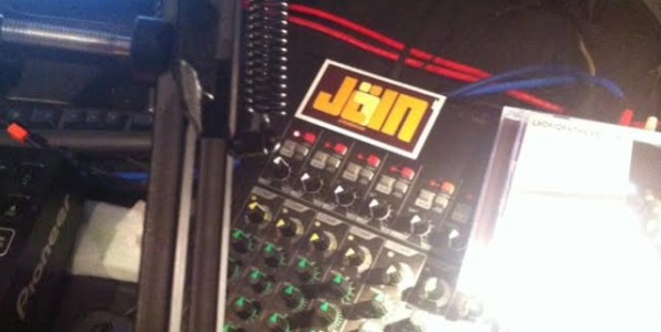 Ένας χρόνος Join Radio